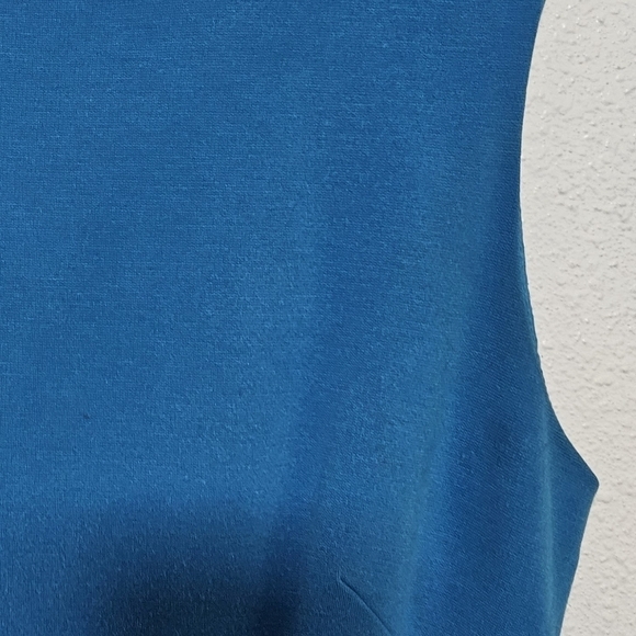 Diane Von Furstenburg fit and flare style dress size 2 - Picture 4 of 15